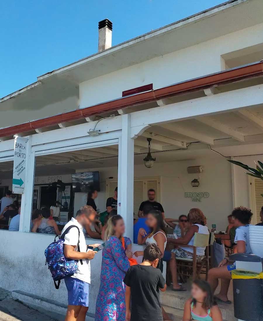 spazio esterno bar del porto santa maria di leuca